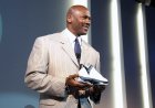 Nike forgot that Republicans buy sneakers, too, and now it's getting booted from the S&P 100