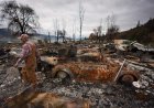 ‘God cleaned the slate’: Ashes pave the road to recovery after B.C. wildfires