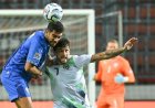 Irish soccer players wear black armbands, refuse to shake hands ahead of contentious match vs Israel