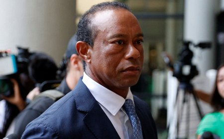 Tiger Woods strikes plea deal in Florida rollover crash case, loses driver's license for 5 years