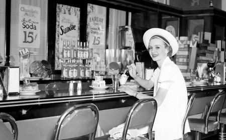 Before McDonald's and Starbucks, Americans packed these once-beloved lunch counters