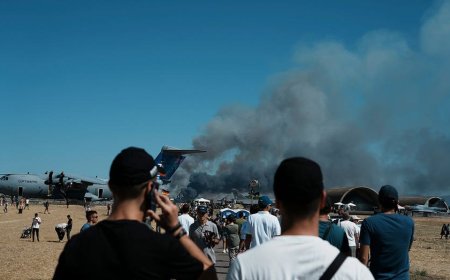 Fighter jet crashes at air show, killing 2 pilots with thousands of spectators watching