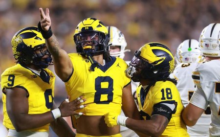 Clock controversy allows Michigan Wolverines to avoid massive upset against Western Michigan
