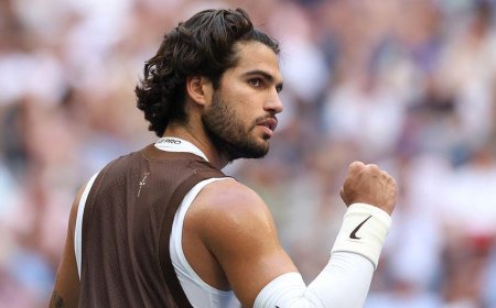 Ladies at the US Open were caught on camera taking notice of a shirtless Carlos Alcaraz