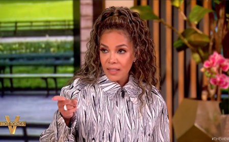 'The View' co-host demands 25th Amendment be used against Trump, suggests Cabinet could do it after midterms