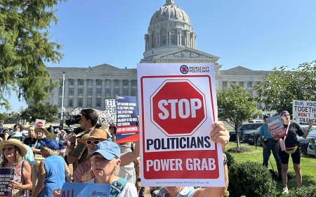 Missouri Supreme Court threatens secretary of state with contempt amid intensifying redistricting battle
