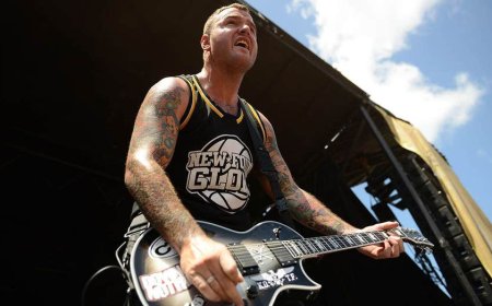 Chad Gilbert, New Found Glory founding member and lead guitarist, dead at 45