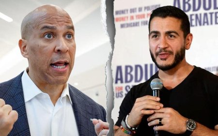 Critics pounce as prominent Dem senator seems to make admission about party's far-left ‘fringe'