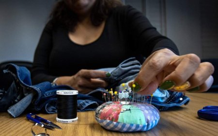 Edmontonians gather for clothing repair event: ‘Quiet act of rebellion’