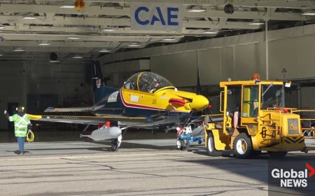 Siskin II aircraft – the same model selected to replace Snowbirds – arrive in Moose Jaw