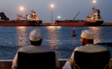 Oil Prices Tumble as Saudi Arabia Restores Export Route, Iran Floats Hormuz Reopening