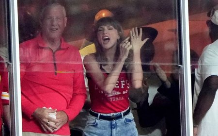 Travis Kelce reacts to Taylor Swift's viral 'that's my husband' moment during win over Colts