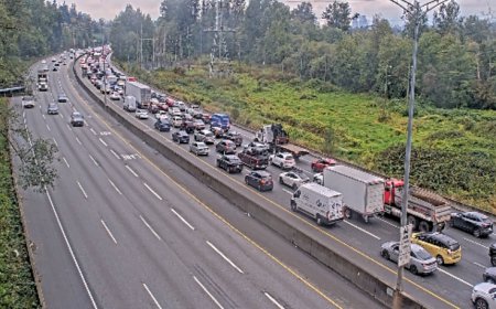Serious crash on Highway 1 in Burnaby causes huge traffic delays
