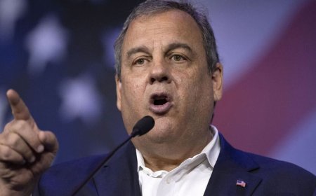 Anti-Trump Republican Chris Christie Floats Third White House Run in 2028