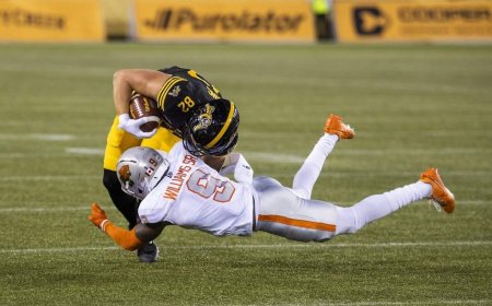 Lions extend defensive back Deontai Williams Sr.