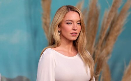 Sydney Sweeney gives subtle nod to boyfriend Scooter Braun in new lingerie campaign