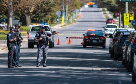 Hero armed cop stopped synagogue massacre in Canada as Jewish group calls for armed guards