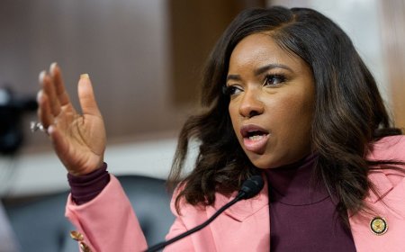 ‘F--- her’: Jasmine Crockett torched by ex-Dem colleague over who she left off endorsement list