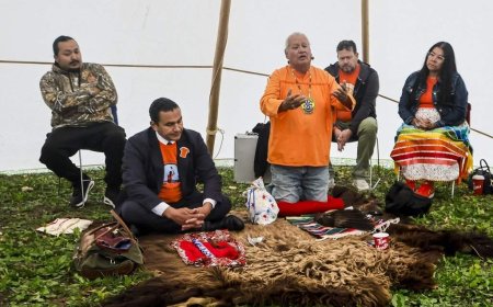 Kinew sits with First Nations leaders to honour children at school burial site