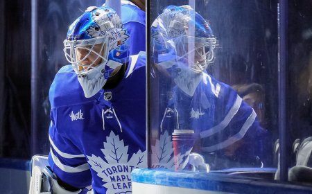Leafs fans torch Sergei Bobrovsky online after the veteran ruins rookie lap for top pick