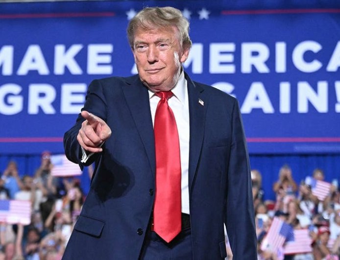 GOP faces brutal midterm headwinds as Republicans paint election as ‘competition with communism’