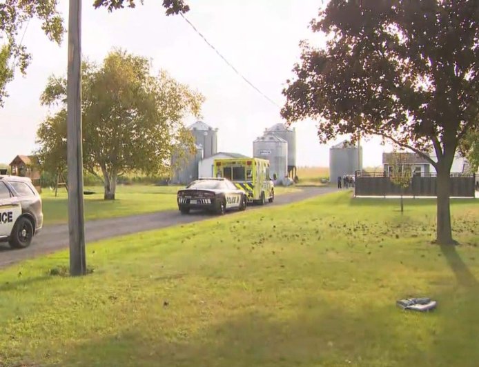 4 killed after helicopter crashes in field near Montreal