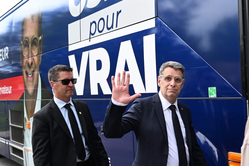 Quebec election campaign turns to government spending, housing and education on Day 7