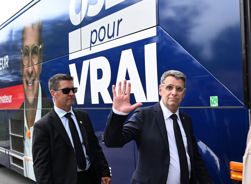 Quebec election campaign turns to government spending, housing and education on Day 7