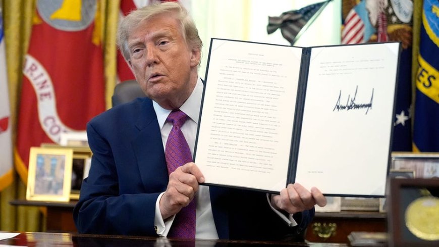 Canadian fan disses Trump's Lake America renaming at FIBA Women's World Cup with sign