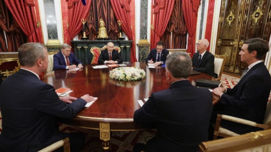 Putin Pauses Strikes on Kiev