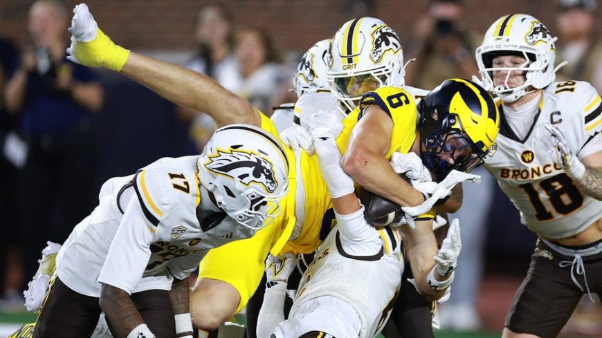 Michigan-Western Michigan clock controversy leaves players, fans and a rules analyst puzzled