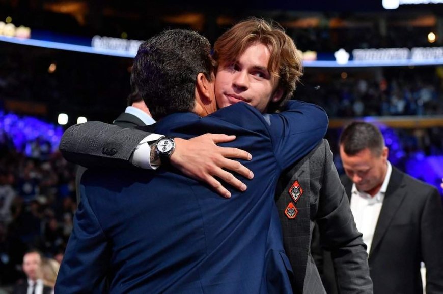 Leafs’ Tavares invites McKenna under his roof