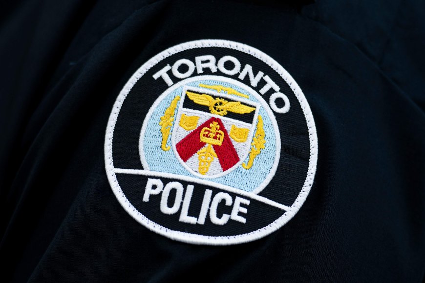 Woman taken to hospital after Toronto crash involving cyclist and driver
