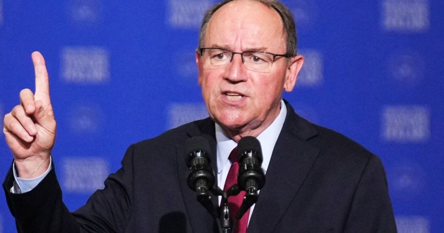 Dramatic Video Shows GOP Rep Tom Tiffany’s Plane Crash-Landing in Wisconsin Lake