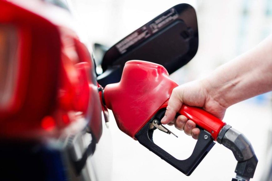 Alberta drivers face another jump at the pump after Illinois refinery outage