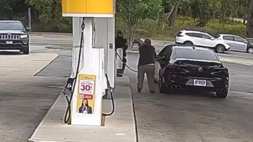 WATCH: Armed Man Shoots Suspect During Attempted Robbery at Illinois Gas Station