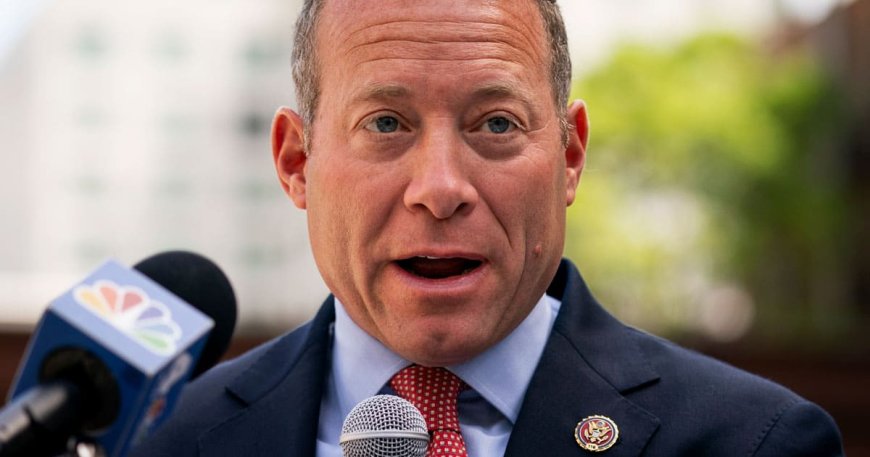 Democrat Congressman’s CNN Talking Points Found Outside House Chamber