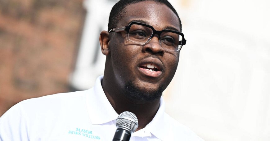 Progressive Georgia Mayor Ousted Over Personal Spending, Explicit Messages with High School Student