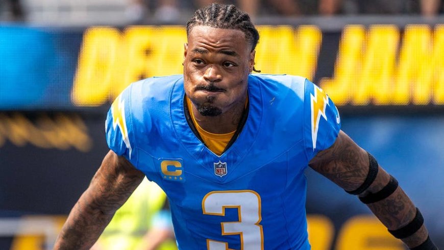 Chargers star gives blunt take on team's defensive struggles after loss to Raiders: 'That s— looks trash'
