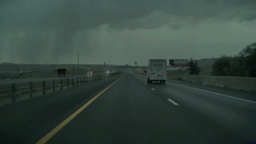 Dashcam captures terrifying moment lightning nearly strikes Utah truck driver