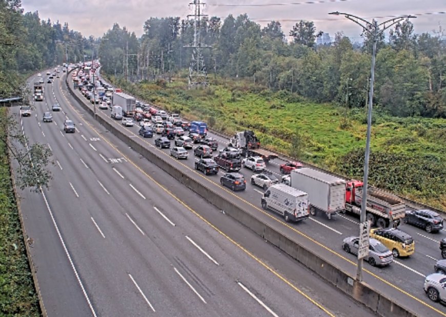 Serious crash on Highway 1 in Burnaby causes huge traffic delays