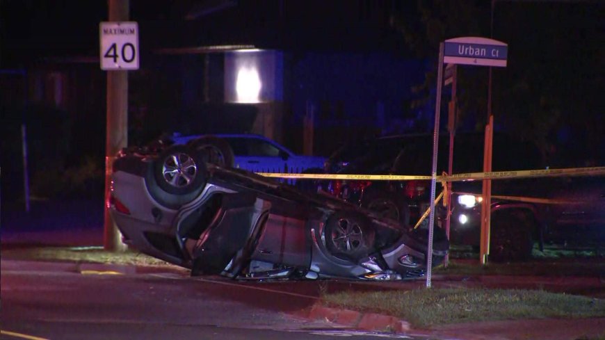 Two Toronto police officers hurt after collision with fleeing vehicle
