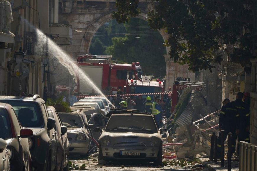 At least 2 injured, 5 missing after explosion in Greece collapses building