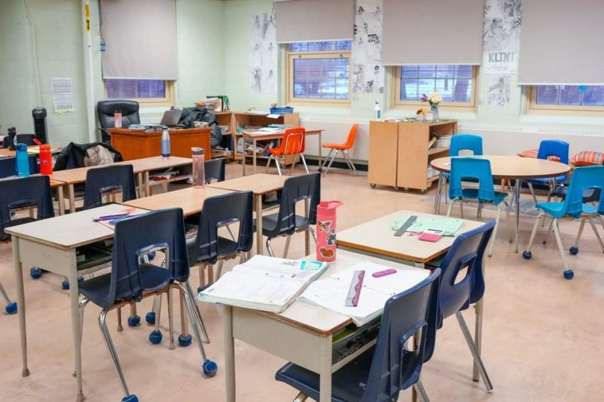 Ontario public high school teachers to hold strike vote amid stalled bargaining
