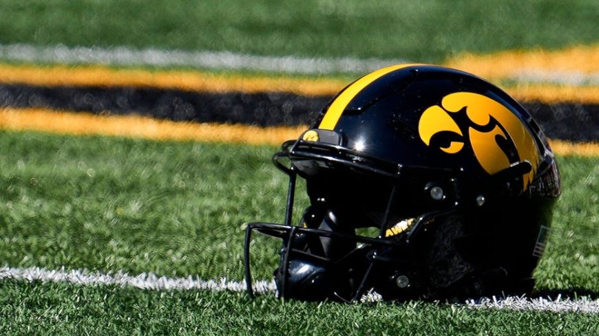 Iowa Hawkeyes get +5.5 points as college football betting pick against Michigan in Ann Arbor