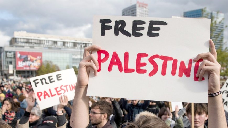 Canadian broadcaster reportedly pulled after recording anti-Israel protest outside service