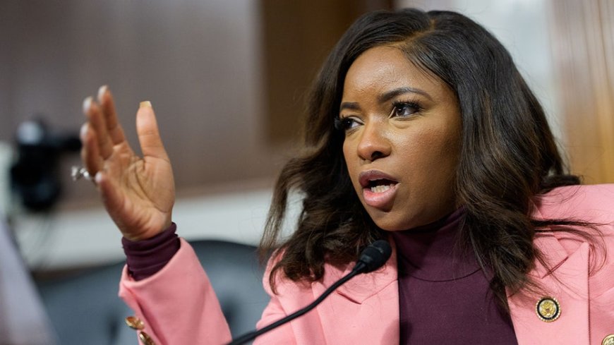 ‘F--- her’: Jasmine Crockett torched by ex-Dem colleague over who she left off endorsement list