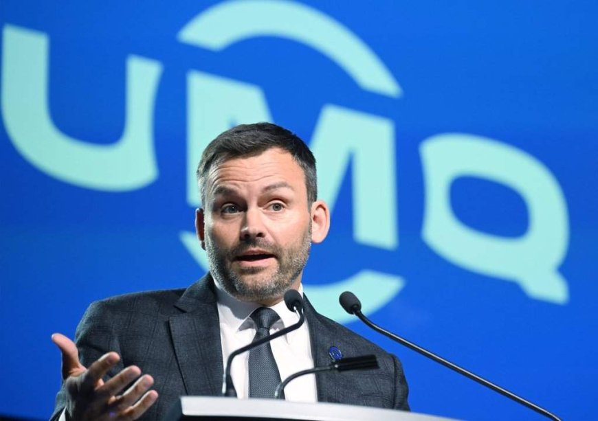 PQ leader promises to break with monarchy if elected