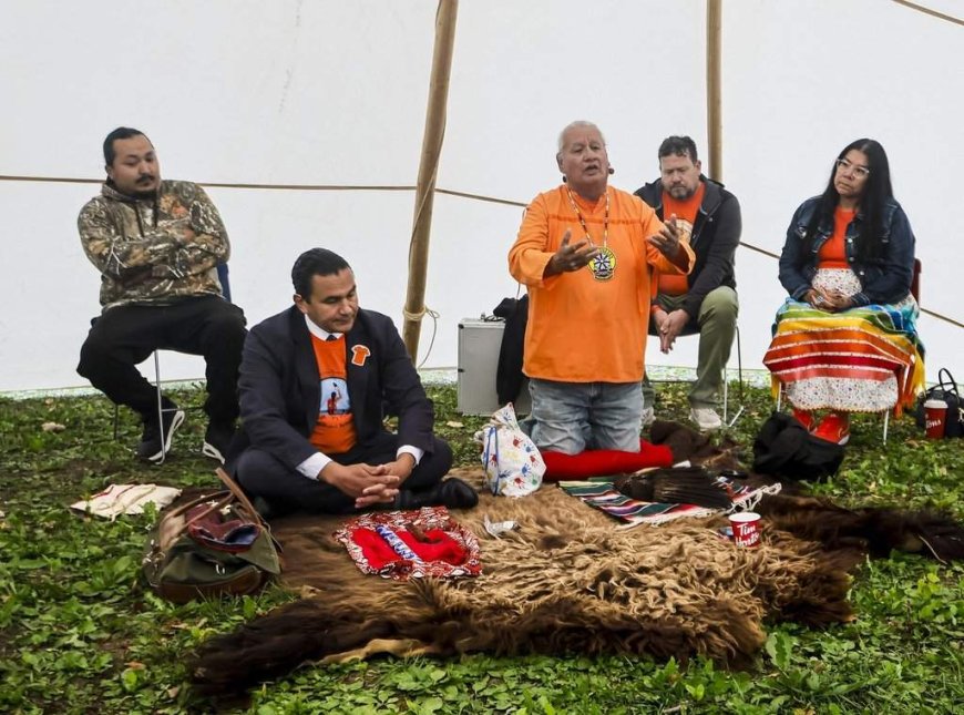 Kinew sits with First Nations leaders to honour children at school burial site