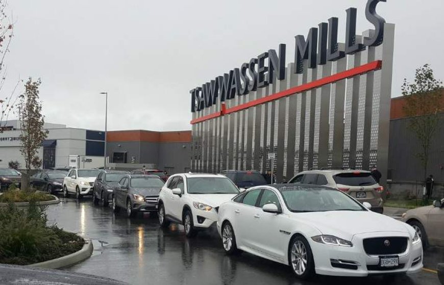 Incident in progress at Tsawwassen Mills, people told to avoid the area